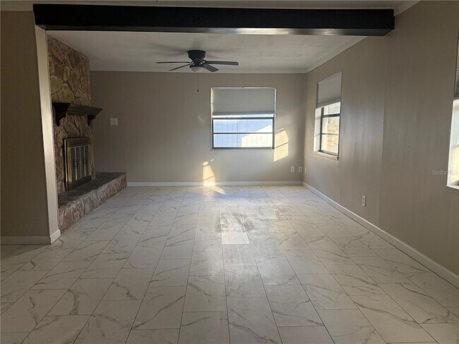 Building Photo - 40211 Proud Mockingbird Rd