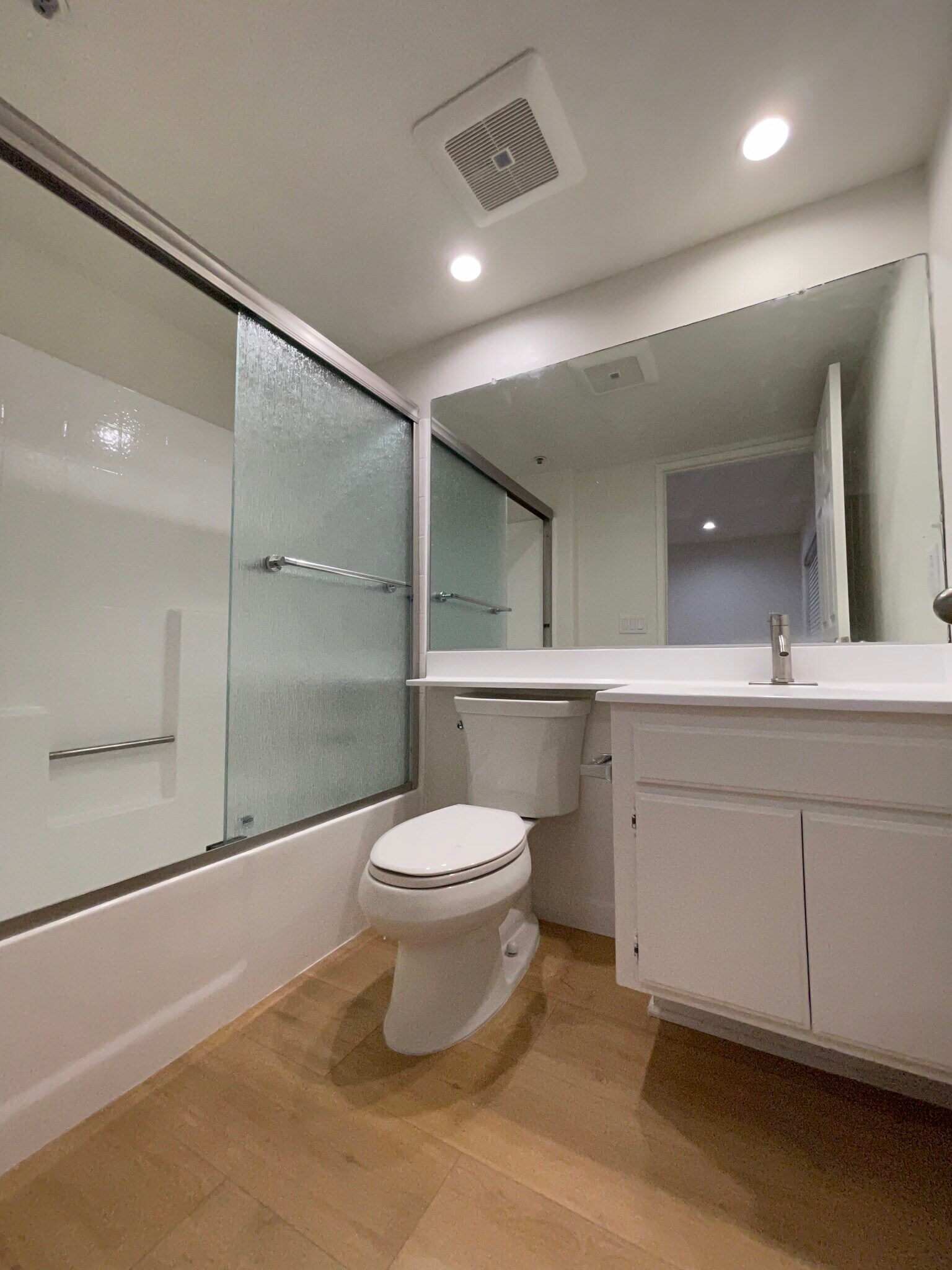 Building Photo - 15114 Sherman Way