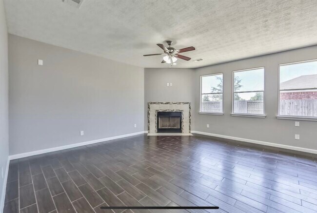 Building Photo - 21103 Mt Crest Ct