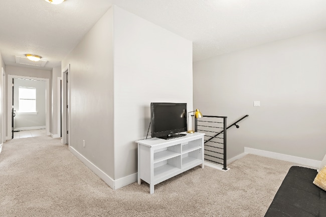 Building Photo - 9721 Fira Ln