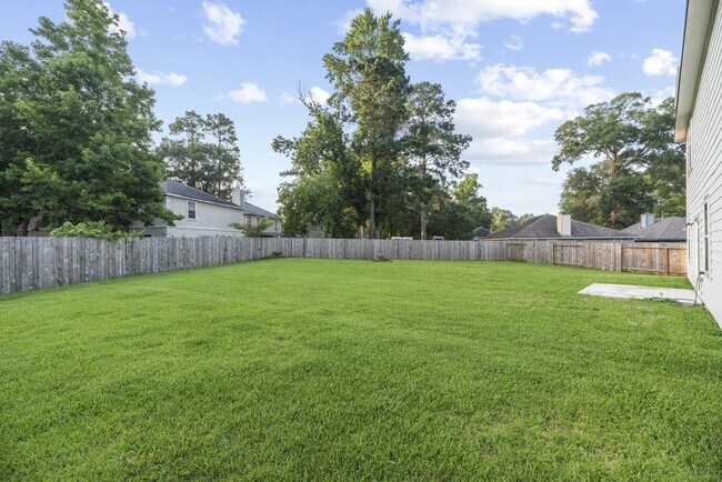 Building Photo - 3603 Admiralty Dr