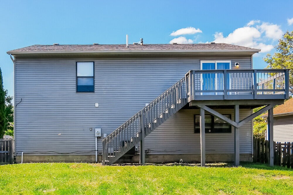 Building Photo - 3255 Bluhm Ct