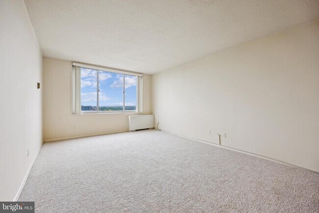Building Photo - 11801 Rockville Pike