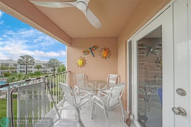 Building Photo - 6650 Royal Palm Blvd