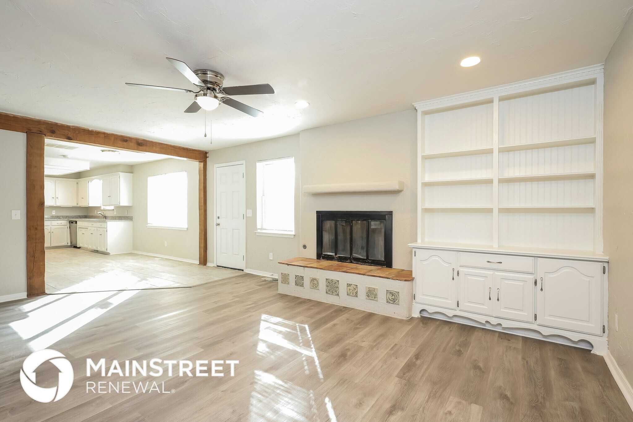 Building Photo - 2101 Westridge Dr