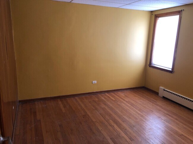 Building Photo - 4425 W 55th St