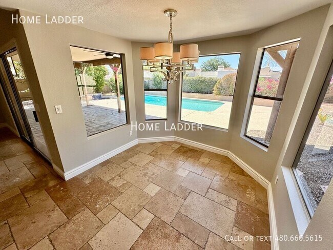 Building Photo - 10570 E San Salvador Dr