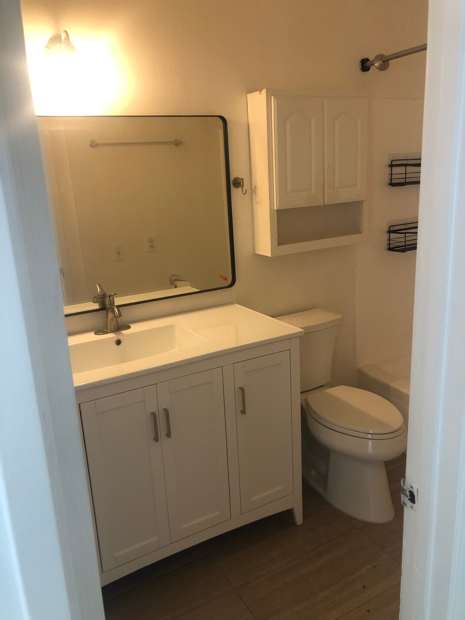 Building Photo - 6453 Kanan Dume Rd