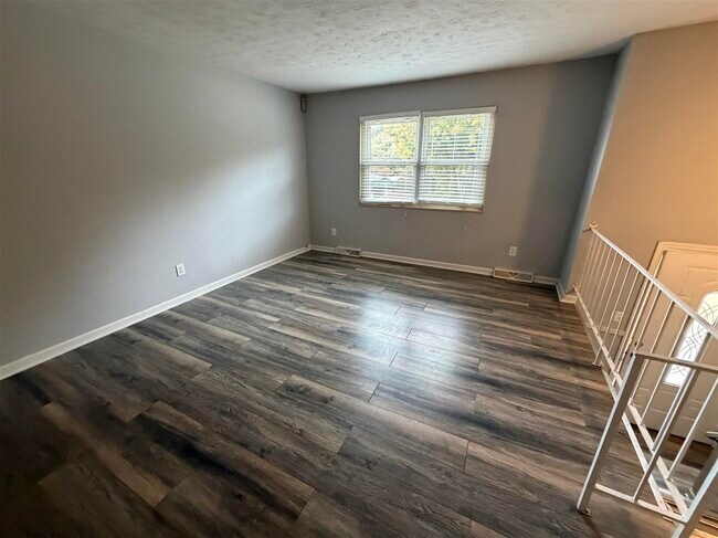 Building Photo - 2600 Northern Rd