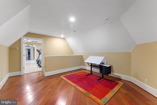 Building Photo - 10447 New Ascot Dr