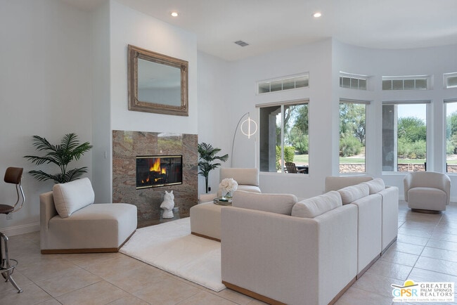 Building Photo - 45 Vista Encantada