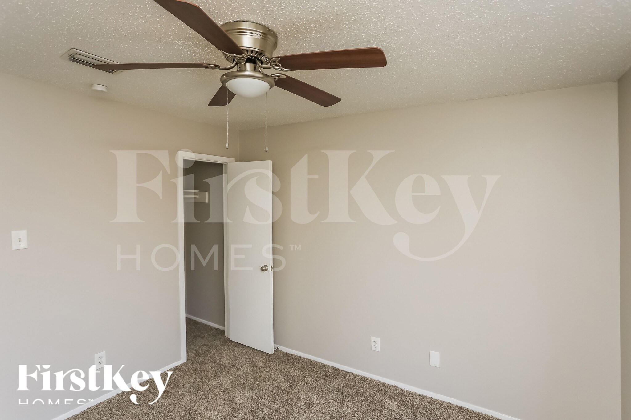 Building Photo - 612 Coolwood Ln