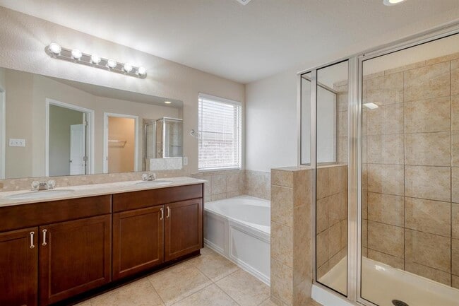 Building Photo - 7400 Longford Trail