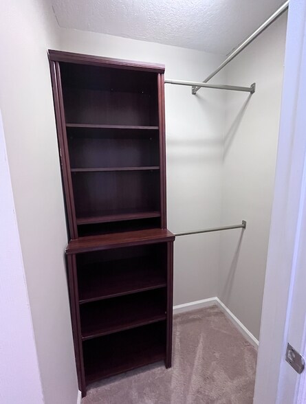 Building Photo - 1514 Fieldview Dr