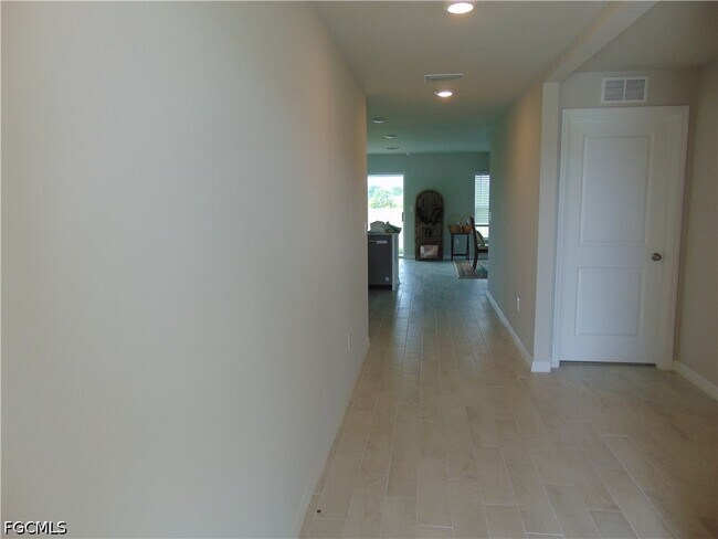 Building Photo - 7005 Calder Cir