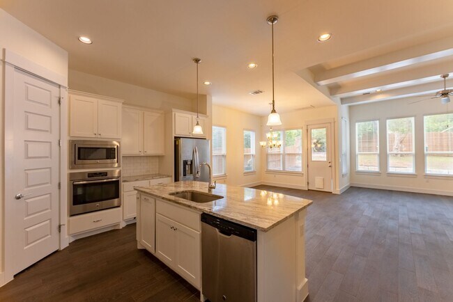 Building Photo - Spacious, Stylish, and Perfectly Located 3 Bedrooms, 2.5 Bathrooms in North Shields!!!