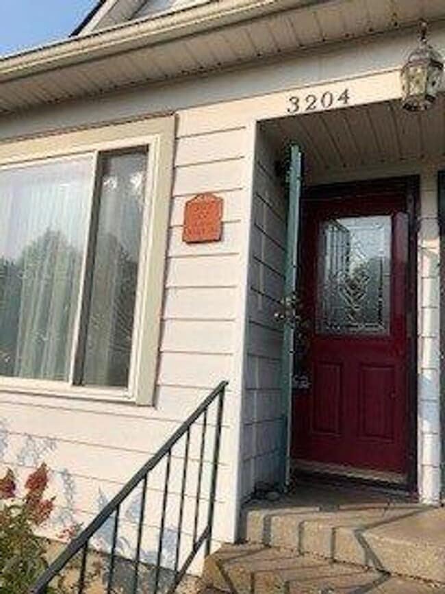 Building Photo - FALK 1