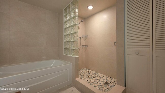 Building Photo - 3223 S Atlantic Ave