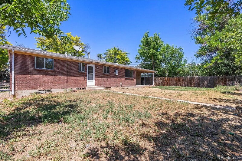 Building Photo - 12058 E Virginia Pl