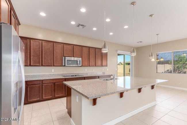 Building Photo - 13695 N 148th Dr