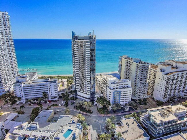 Building Photo - 6301 Collins Ave