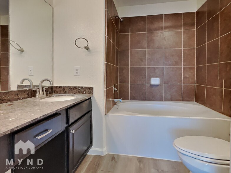 Building Photo - 14831 Swansea Harbor Lane