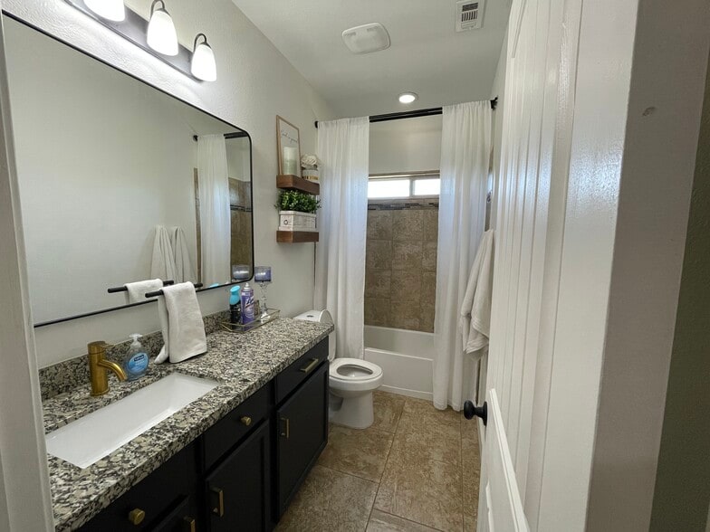 Bathroom 2 - 1330 Plaza Lake Dr