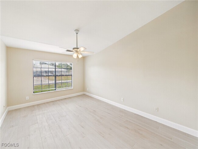 Building Photo - 17409 Braddock Rd