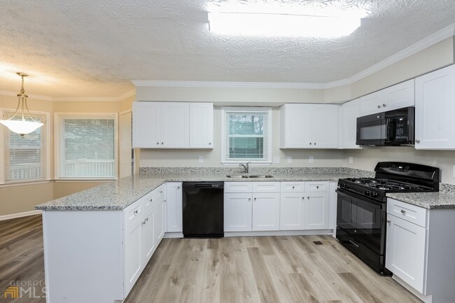Building Photo - 4971 Shallow Ridge Ct NE