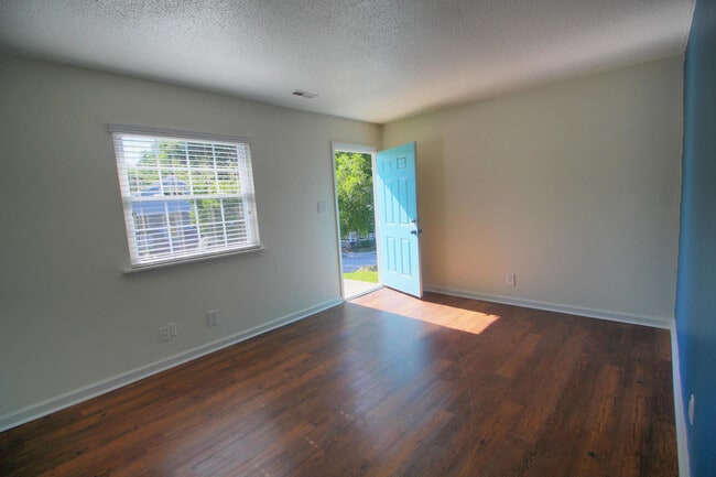 Building Photo - 510 Gurley St