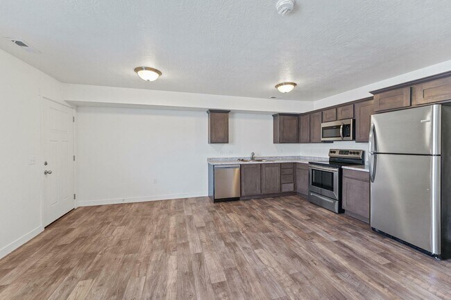 Kitchen - Herriman Townhomes - FC