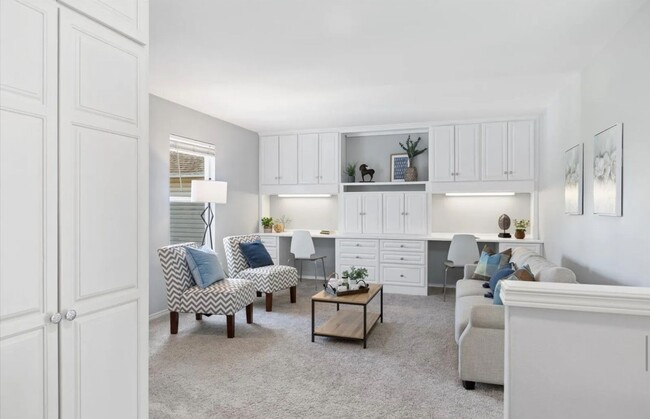 Building Photo - Welcome to this beautiful 3-bedroom, 2.5-b...