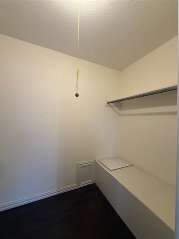 Building Photo - 7135 Cosgrove Dr
