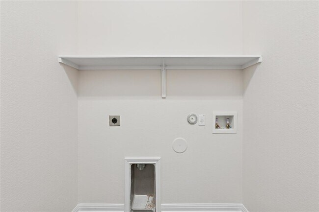 Building Photo - 1200 10th St