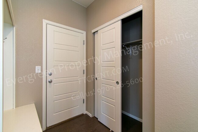 Building Photo - Absolutely Gorgeous 4-Bed Single Family Home in Copper Ridge!