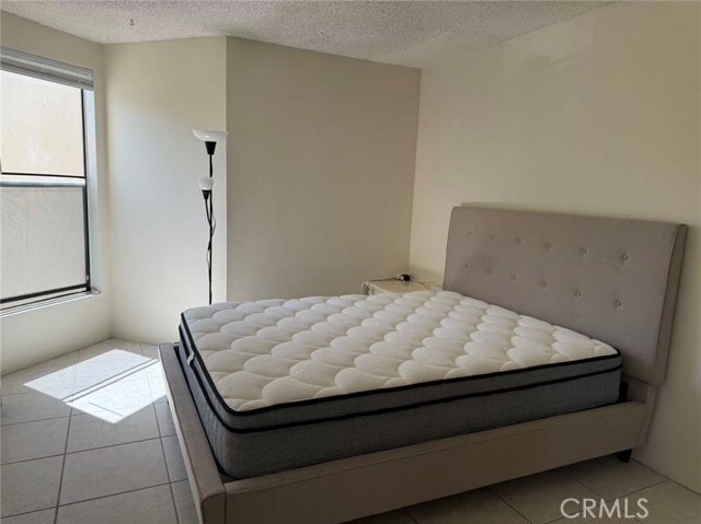 Building Photo - 13096 Le Parc Blvd