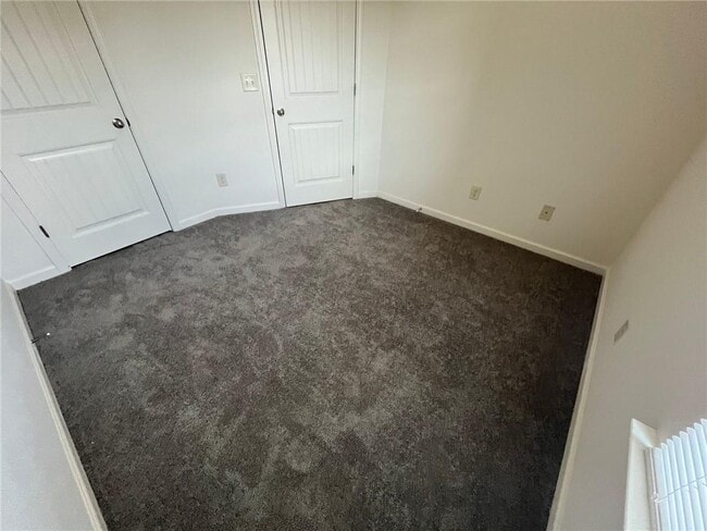 Building Photo - 61 Howard Ave