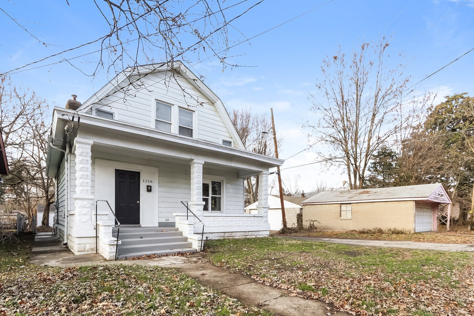 Building Photo - 1216 S 32nd St