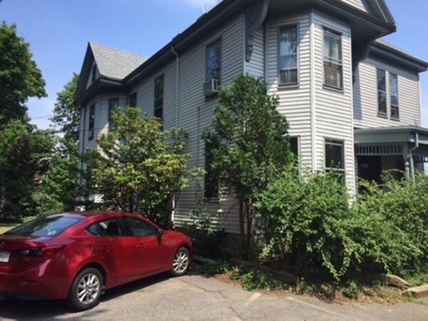 Building Photo - 17 Burroughs St