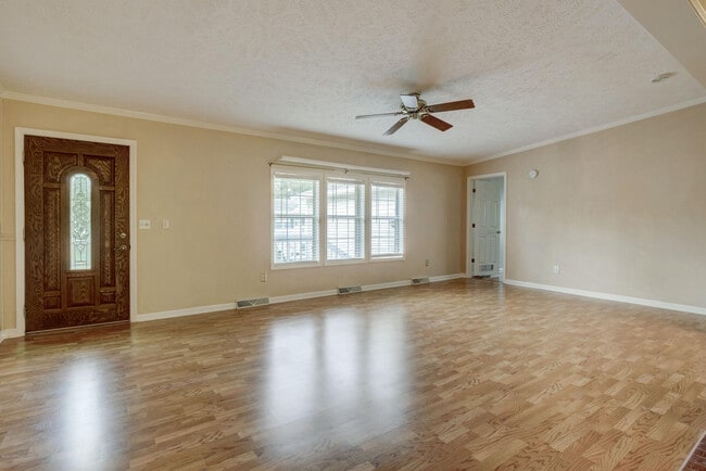 Building Photo - 428 Capeside Dr