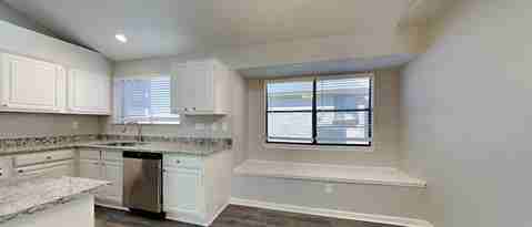 Building Photo - 6230 Billington St