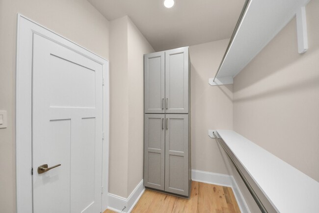 Building Photo - 6320 Milwee St