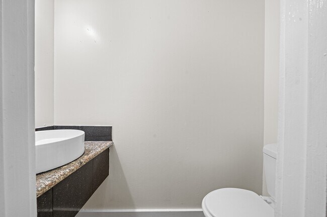 Building Photo - 16118 Market Garden Ln