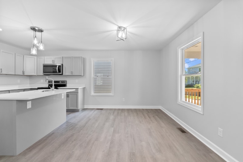 Building Photo - 2410 Poplar St