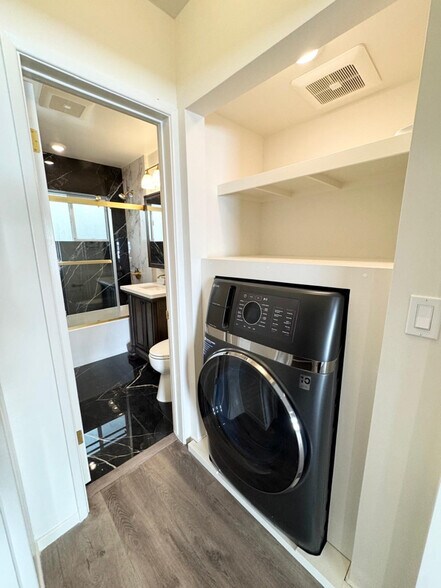 Building Photo - 1138 9th St