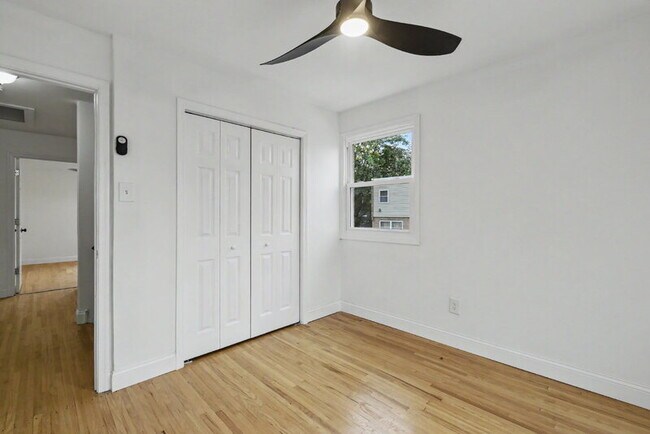 Building Photo - 2106 N Camac St