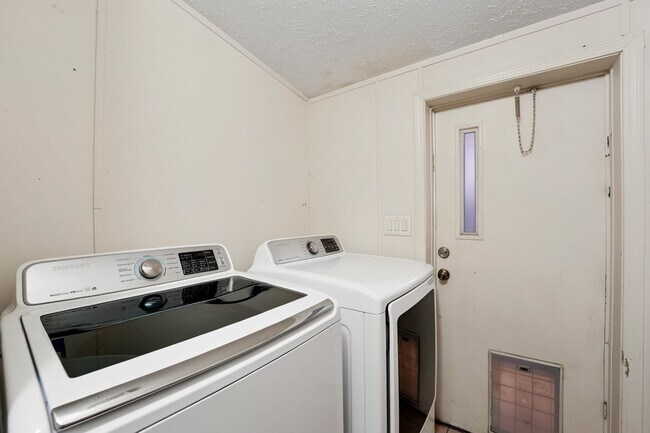 Building Photo - 13507 W Stella Ln