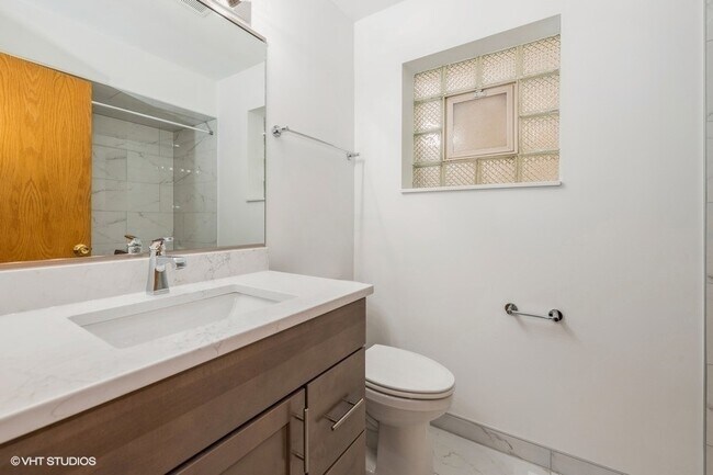 Building Photo - 8010 W Addison St