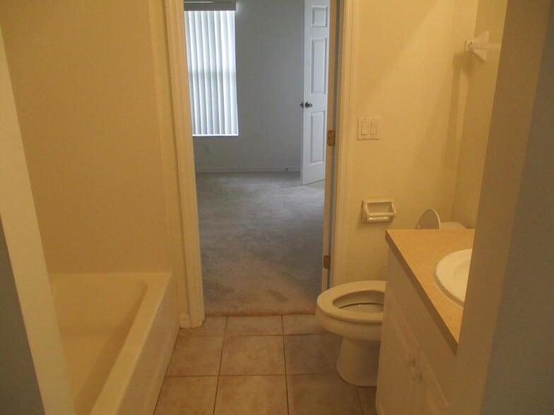 Building Photo - Coming soon  nice 3/2 with newer carpet