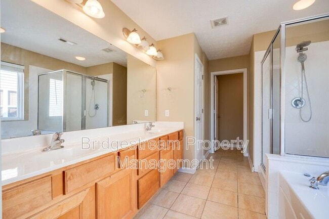 Building Photo - 1875 Prairie Clover Dr